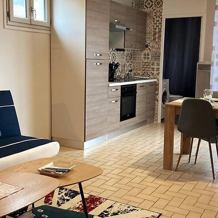 Le Saint-Amour Appartement Classe 2 Etoiles Eksteriør billede