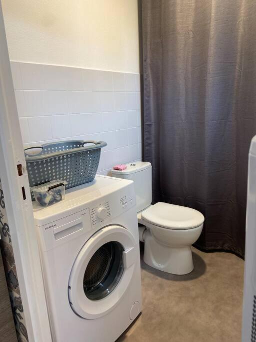 Le Saint-Amour Appartement Classe 2 Etoiles Eksteriør billede