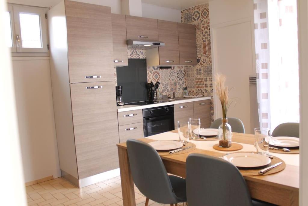 Le Saint-Amour Appartement Classe 2 Etoiles Eksteriør billede